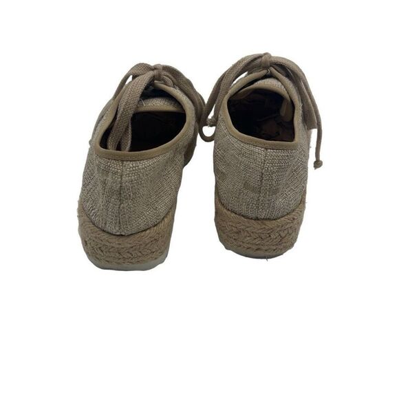 Five world  - Picture 4 of 7